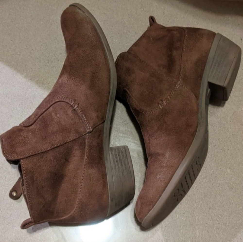 Booties - Picture 2 of 7